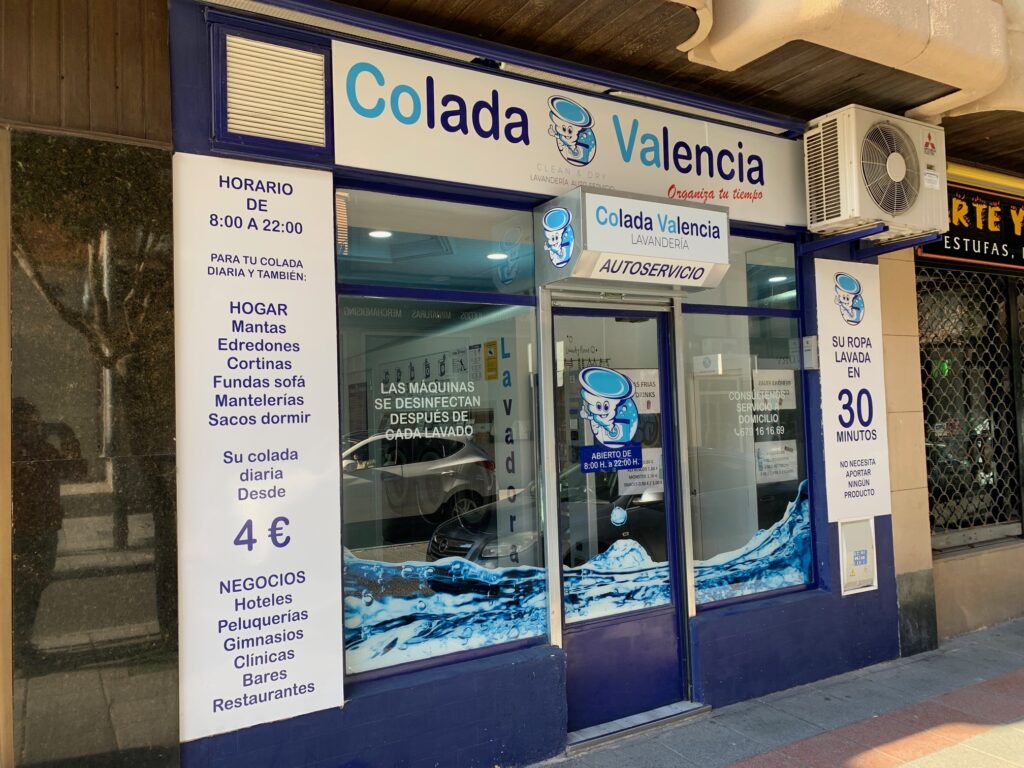 Fachada desde la izquierda