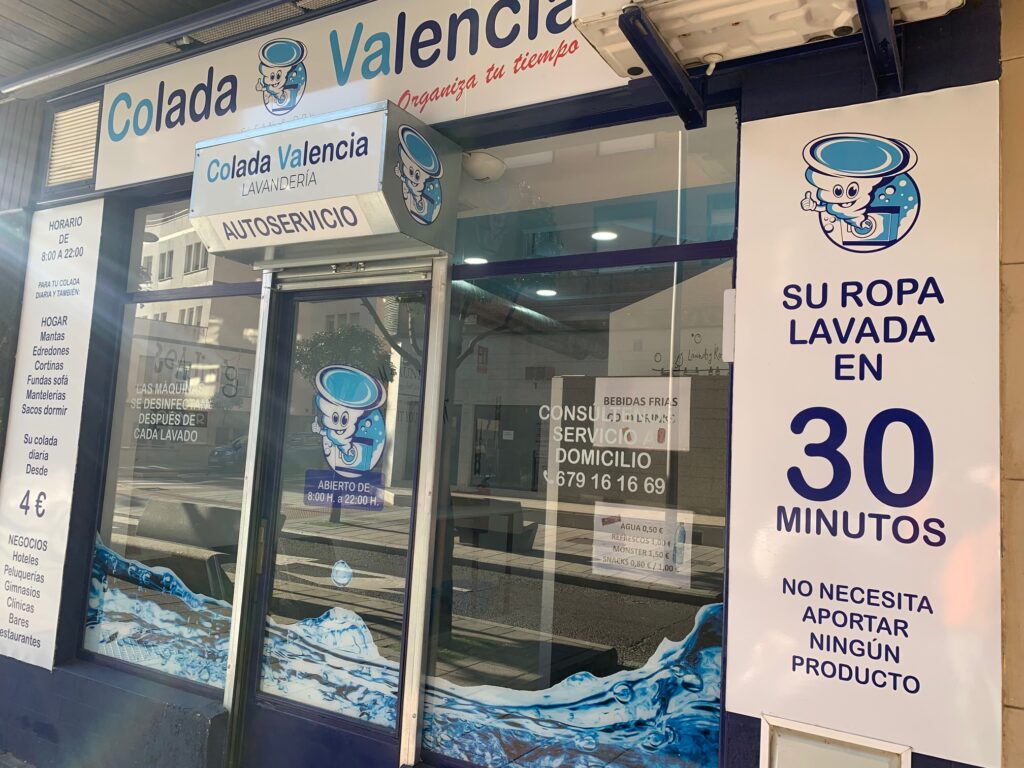 Fachada desde la derecha